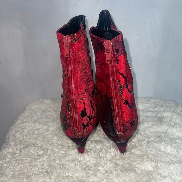 Privileged Joost Velvet Bootie - Picture 11 of 14